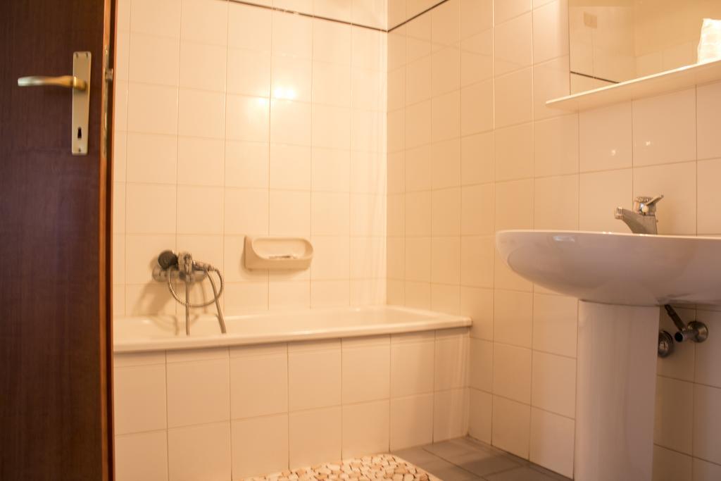 Hotel Falisco Fabrica di Roma 部屋 写真