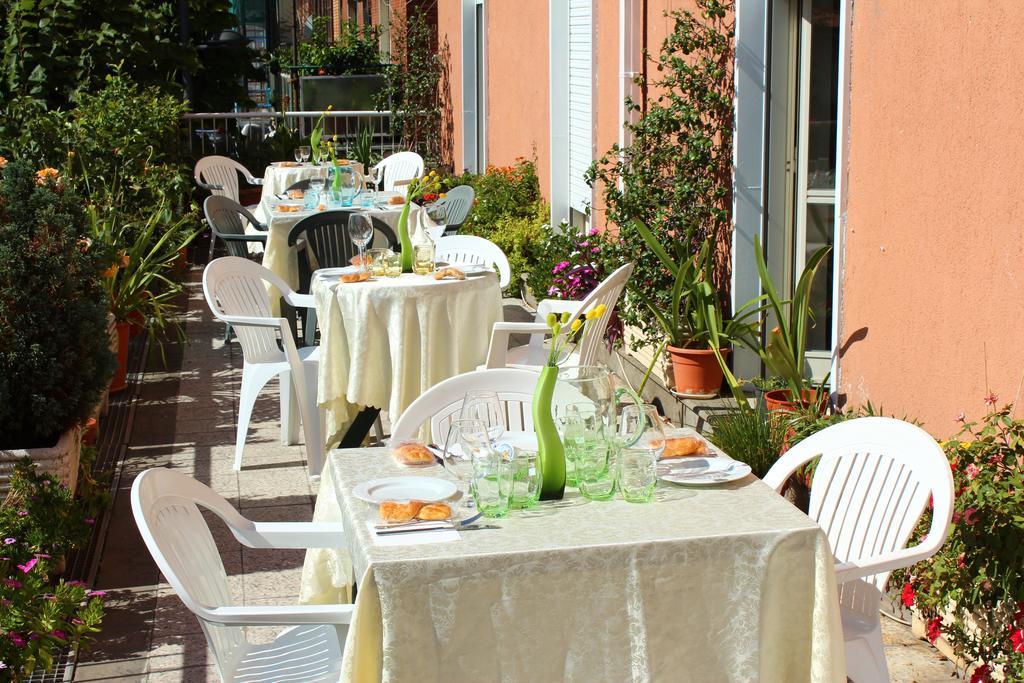 Hotel Falisco Fabrica di Roma エクステリア 写真
